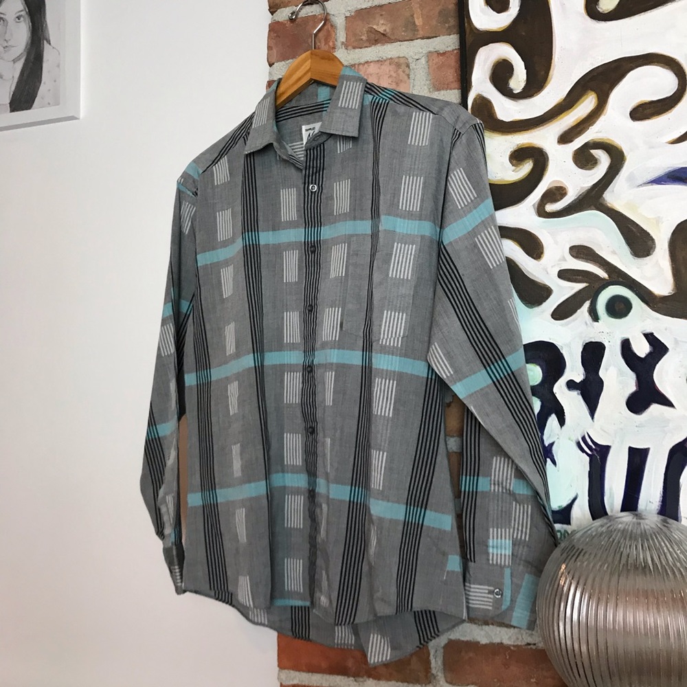 Vintage Patterned Button-Up - Picture 2 of 8